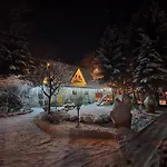 بيت للعطل Goralski Puchatka بورونين